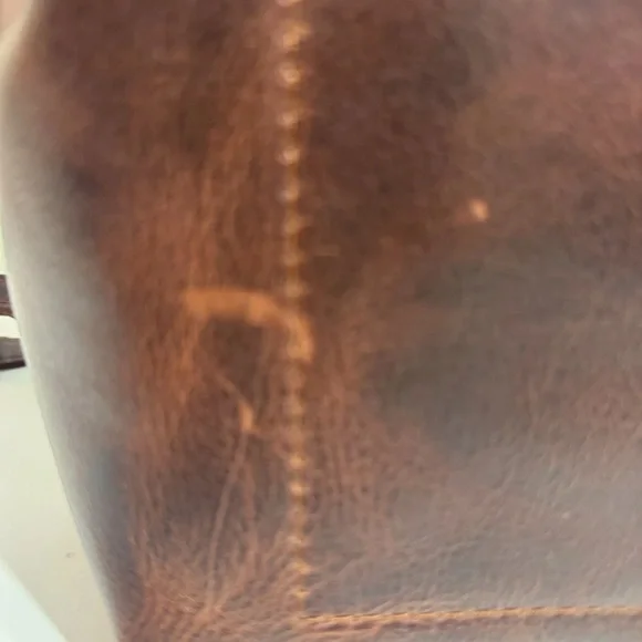 Portland Leather Brown Shoulder Bag - Picture 5 of 16